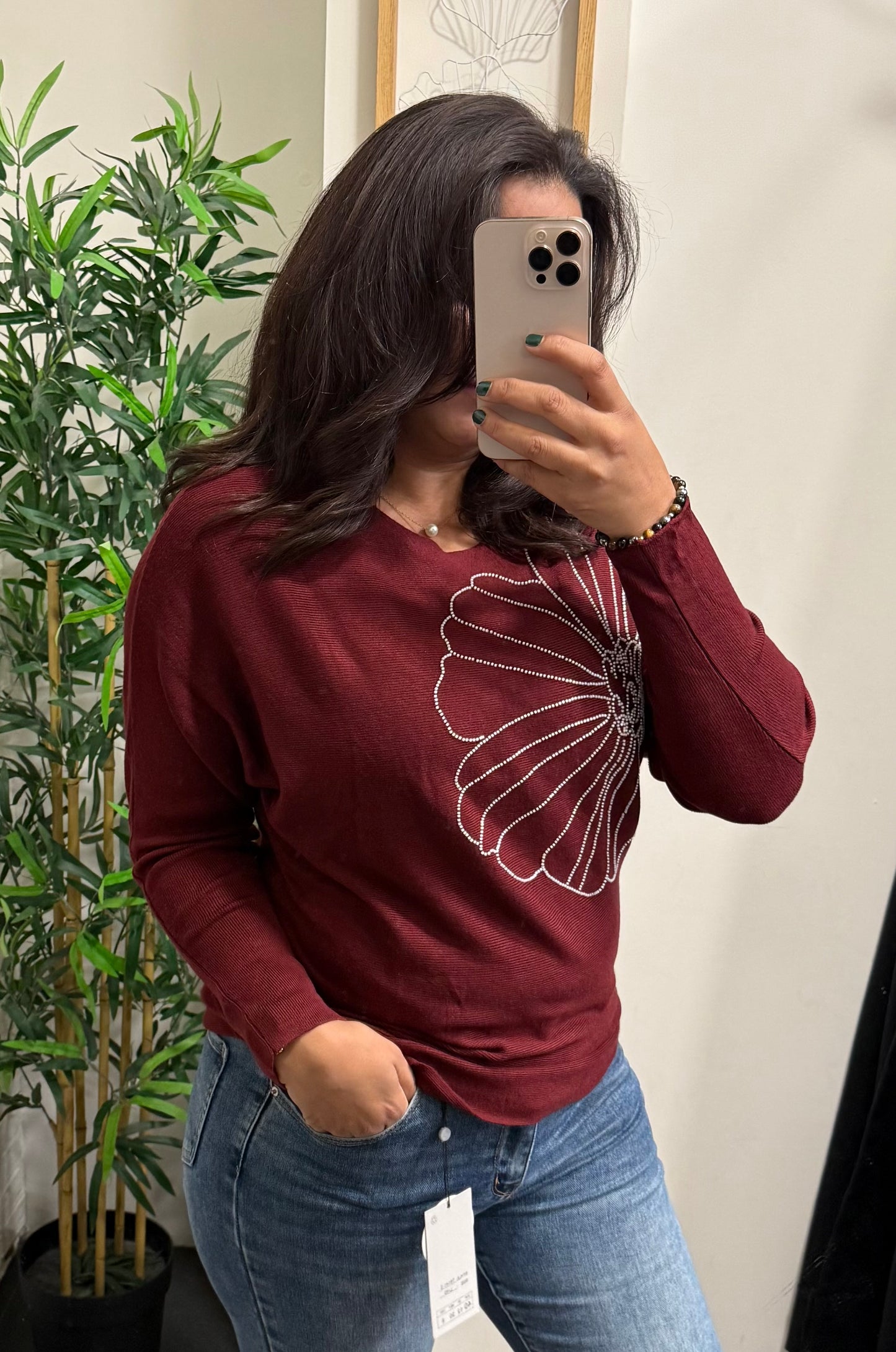 Pull fleurs à strasse