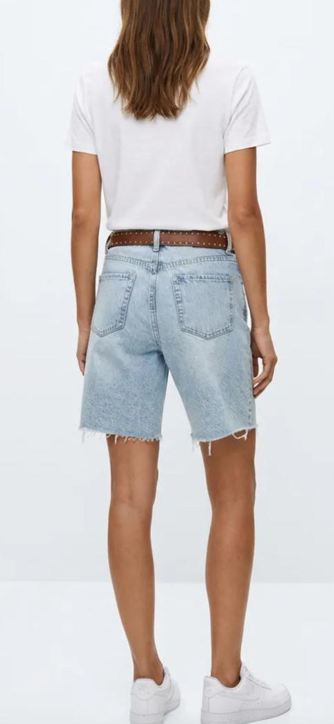 Short jean déchiré